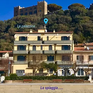 Lungomare Via Roma , Castiglione della Pescaia Italia